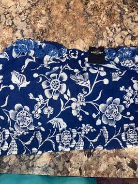 Hollister Navy Blue and White Floral Strapless Top